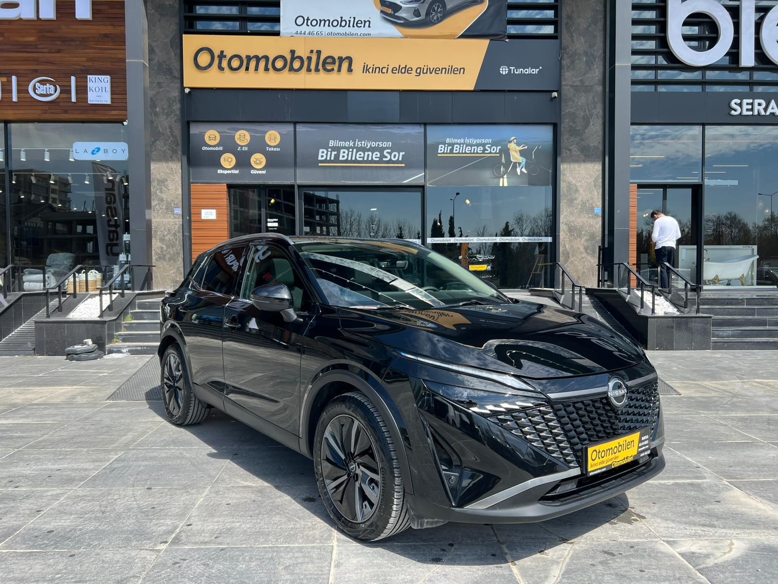 Nissan Qashqai 1.3 DIG-T Skypack X-Tronic Cvt 158HP 4x4